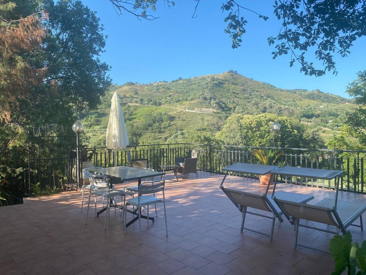 Agriturismo Etna-Mare ピエディモンテ・エトネーオ エクステリア 写真